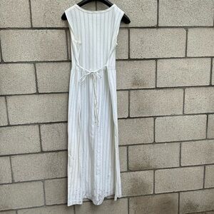 VINTAGE CMI Elegant White Sleeveless Dress made in USA stripe